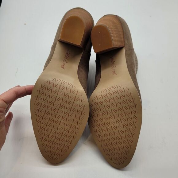 NEW Violet & Red Womens Jackson Lazer Cut Topline Booties tan taupe Size US 8 - Picture 6 of 8